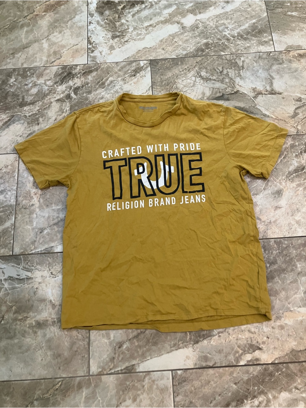 True Religion Graphic T-Shirt Mens XL Mustard True Religion graphic